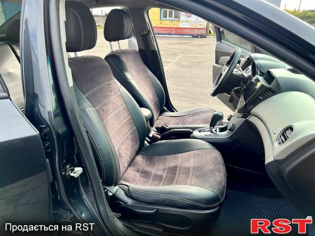 Черный Шевроле Круз, объемом двигателя 1.8 л и пробегом 235 тыс. км за 6000 $, фото 8 на Automoto.ua