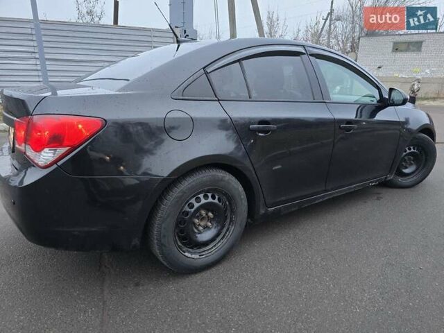 Чорний Шевроле Круз, об'ємом двигуна 1.8 л та пробігом 209 тис. км за 4600 $, фото 8 на Automoto.ua