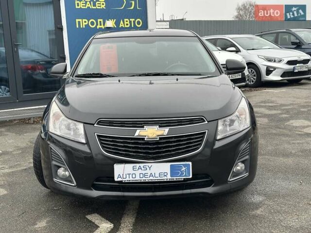 Чорний Шевроле Круз, об'ємом двигуна 2 л та пробігом 214 тис. км за 6290 $, фото 1 на Automoto.ua