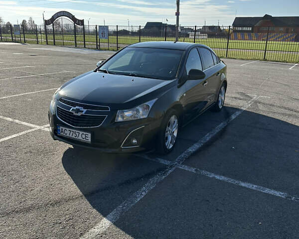 Черный Шевроле Круз, объемом двигателя 1.8 л и пробегом 123 тыс. км за 9600 $, фото 1 на Automoto.ua