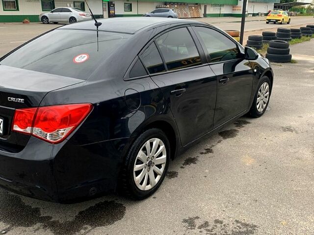 Черный Шевроле Круз, объемом двигателя 1.8 л и пробегом 264 тыс. км за 6400 $, фото 1 на Automoto.ua