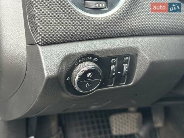 Чорний Шевроле Круз, об'ємом двигуна 2 л та пробігом 214 тис. км за 6290 $, фото 14 на Automoto.ua