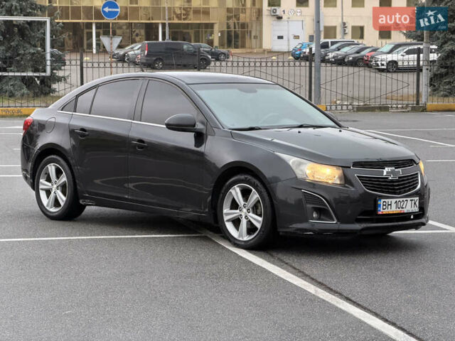 Черный Шевроле Круз, объемом двигателя 1.4 л и пробегом 243 тыс. км за 5800 $, фото 3 на Automoto.ua