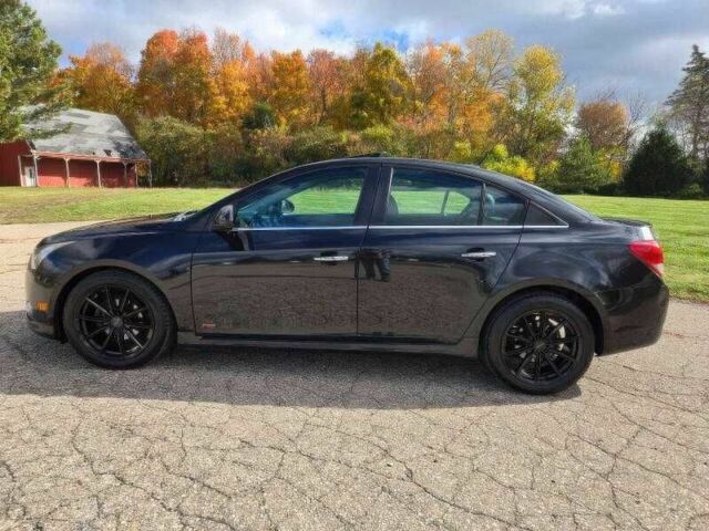 Шевроле Круз 2013 в Кривом Роге на Automoto.ua Черный Шевроле Круз, объемом двигателя 1.4 л и пробегом 150 тыс. км за 2500 $, фото 5 на Automoto.ua