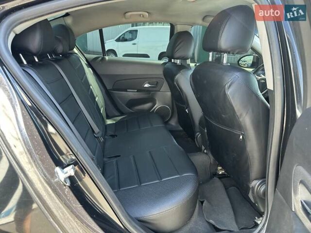 Черный Шевроле Круз, объемом двигателя 2 л и пробегом 214 тыс. км за 6590 $, фото 22 на Automoto.ua