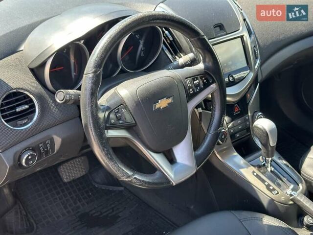 Черный Шевроле Круз, объемом двигателя 2 л и пробегом 214 тыс. км за 6590 $, фото 11 на Automoto.ua