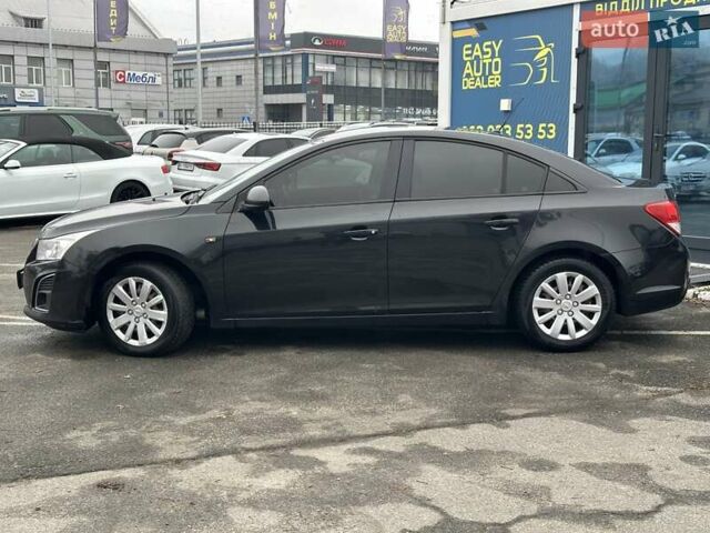 Чорний Шевроле Круз, об'ємом двигуна 2 л та пробігом 214 тис. км за 6290 $, фото 6 на Automoto.ua