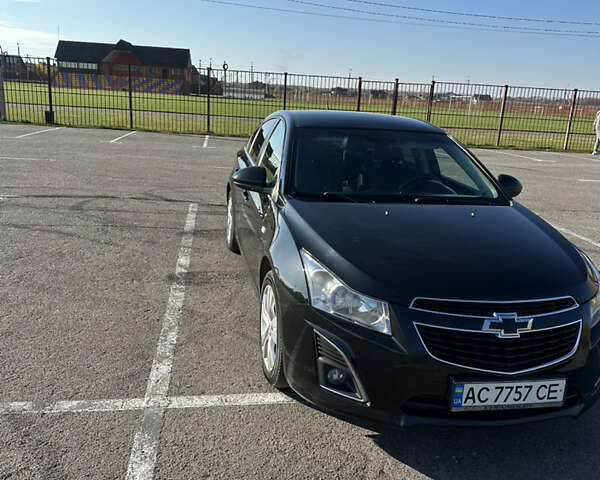 Черный Шевроле Круз, объемом двигателя 1.8 л и пробегом 123 тыс. км за 9600 $, фото 2 на Automoto.ua