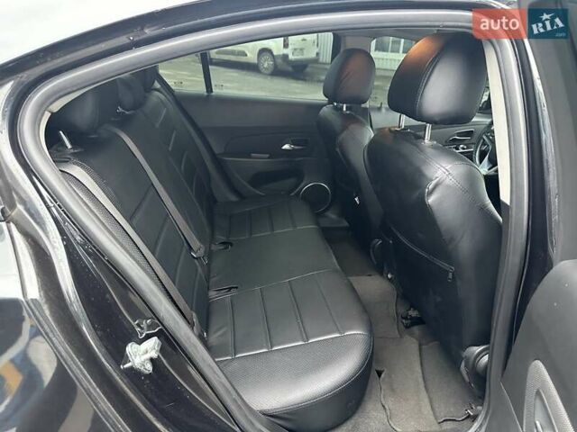 Чорний Шевроле Круз, об'ємом двигуна 2 л та пробігом 214 тис. км за 6290 $, фото 24 на Automoto.ua
