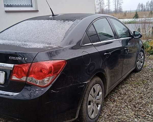 Черный Шевроле Круз, объемом двигателя 1.5 л и пробегом 104 тыс. км за 9500 $, фото 2 на Automoto.ua