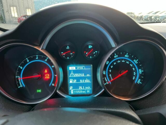 Черный Шевроле Круз, объемом двигателя 1.4 л и пробегом 172 тыс. км за 6990 $, фото 18 на Automoto.ua