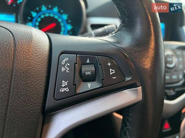 Черный Шевроле Круз, объемом двигателя 1.4 л и пробегом 172 тыс. км за 6990 $, фото 22 на Automoto.ua