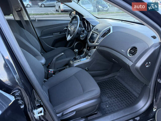 Черный Шевроле Круз, объемом двигателя 1.8 л и пробегом 85 тыс. км за 7600 $, фото 15 на Automoto.ua