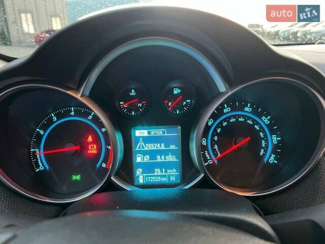 Черный Шевроле Круз, объемом двигателя 1.4 л и пробегом 172 тыс. км за 6990 $, фото 18 на Automoto.ua