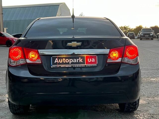 Черный Шевроле Круз, объемом двигателя 1.4 л и пробегом 172 тыс. км за 6990 $, фото 5 на Automoto.ua