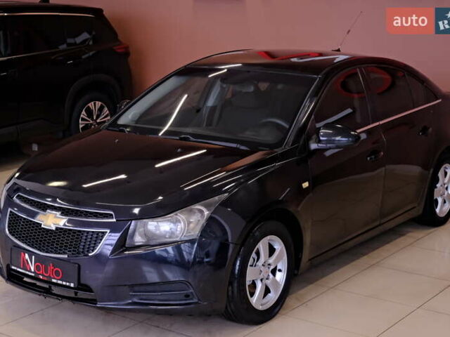 Черный Шевроле Круз, объемом двигателя 1.36 л и пробегом 160 тыс. км за 5900 $, фото 2 на Automoto.ua