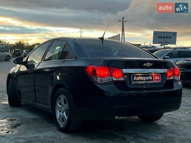 Черный Шевроле Круз, объемом двигателя 1.4 л и пробегом 172 тыс. км за 6990 $, фото 5 на Automoto.ua