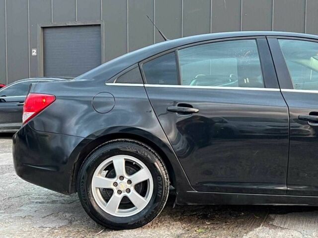 Черный Шевроле Круз, объемом двигателя 1.4 л и пробегом 172 тыс. км за 6990 $, фото 8 на Automoto.ua