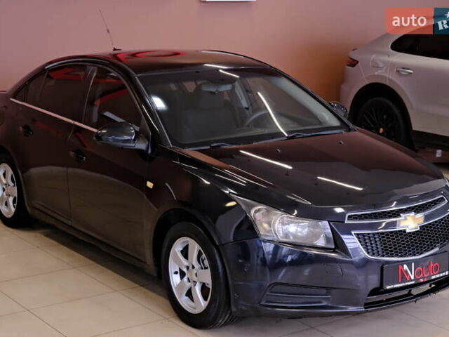 Черный Шевроле Круз, объемом двигателя 1.36 л и пробегом 160 тыс. км за 5900 $, фото 3 на Automoto.ua