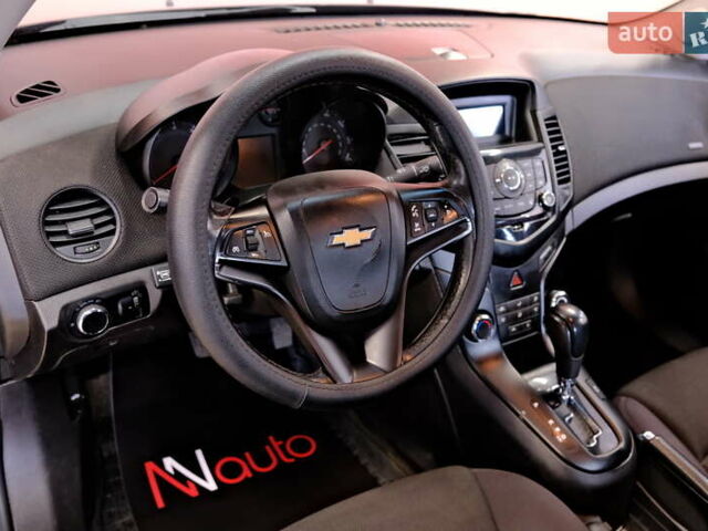 Черный Шевроле Круз, объемом двигателя 1.36 л и пробегом 160 тыс. км за 5900 $, фото 26 на Automoto.ua