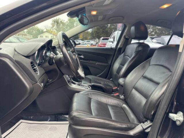 Черный Шевроле Круз, объемом двигателя 1.4 л и пробегом 73 тыс. км за 5700 $, фото 8 на Automoto.ua