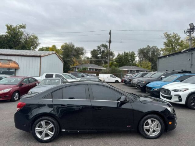 Черный Шевроле Круз, объемом двигателя 1.4 л и пробегом 73 тыс. км за 5700 $, фото 3 на Automoto.ua