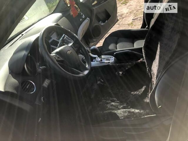 Чорний Шевроле Круз, об'ємом двигуна 1.36 л та пробігом 267 тис. км за 7400 $, фото 3 на Automoto.ua