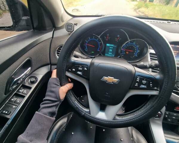 Чорний Шевроле Круз, об'ємом двигуна 1.4 л та пробігом 137 тис. км за 10000 $, фото 8 на Automoto.ua