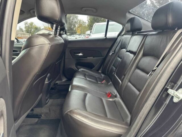 Черный Шевроле Круз, объемом двигателя 1.4 л и пробегом 73 тыс. км за 5700 $, фото 10 на Automoto.ua