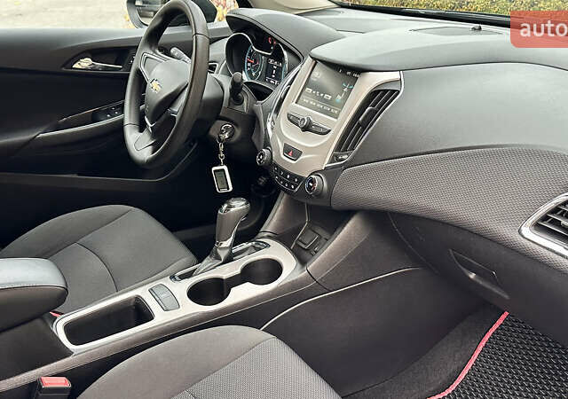 Шевроле Круз 2016 в Одессе на Automoto.ua Черный Шевроле Круз, объемом двигателя 1.36 л и пробегом 75 тыс. км за 9800 $, фото 14 на Automoto.ua