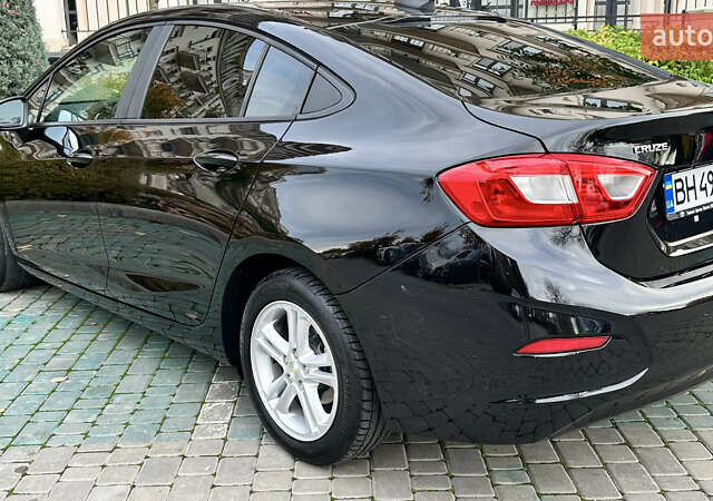 Шевроле Круз 2016 в Одессе на Automoto.ua Черный Шевроле Круз, объемом двигателя 1.36 л и пробегом 75 тыс. км за 9800 $, фото 5 на Automoto.ua