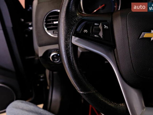 Черный Шевроле Круз, объемом двигателя 1.4 л и пробегом 65 тыс. км за 9500 $, фото 20 на Automoto.ua