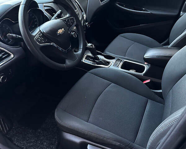 Черный Шевроле Круз, объемом двигателя 1.4 л и пробегом 186 тыс. км за 8400 $, фото 22 на Automoto.ua