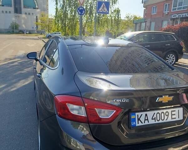 Черный Шевроле Круз, объемом двигателя 1.4 л и пробегом 180 тыс. км за 9000 $, фото 4 на Automoto.ua