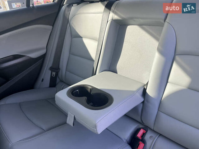 Чорний Шевроле Круз, об'ємом двигуна 1.6 л та пробігом 180 тис. км за 13000 $, фото 16 на Automoto.ua