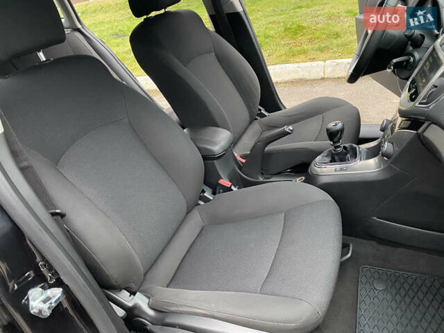 Черный Шевроле Круз, объемом двигателя 1.4 л и пробегом 230 тыс. км за 6550 $, фото 35 на Automoto.ua