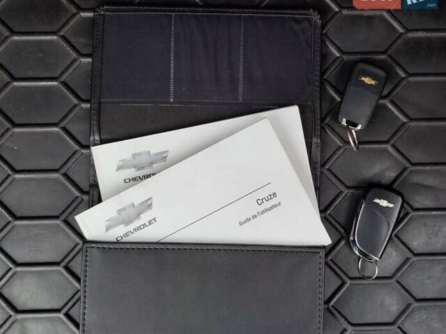 Черный Шевроле Круз, объемом двигателя 1.69 л и пробегом 208 тыс. км за 7400 $, фото 20 на Automoto.ua