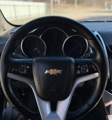 Черный Шевроле Круз, объемом двигателя 1.69 л и пробегом 160 тыс. км за 6600 $, фото 6 на Automoto.ua