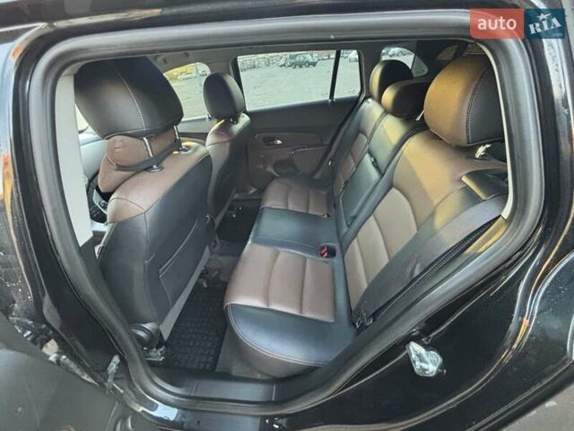 Черный Шевроле Круз, объемом двигателя 1.69 л и пробегом 208 тыс. км за 7400 $, фото 12 на Automoto.ua