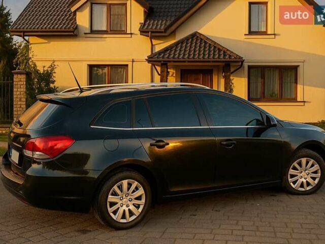 Черный Шевроле Круз, объемом двигателя 1.69 л и пробегом 208 тыс. км за 7400 $, фото 3 на Automoto.ua