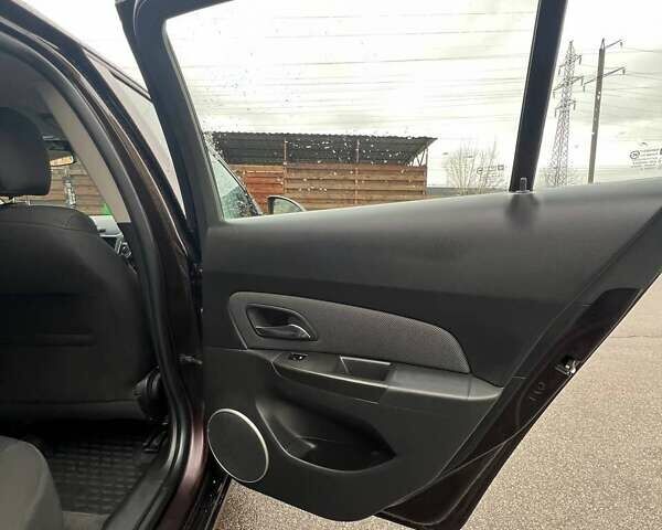 Коричневый Шевроле Круз, объемом двигателя 1.8 л и пробегом 89 тыс. км за 6900 $, фото 19 на Automoto.ua