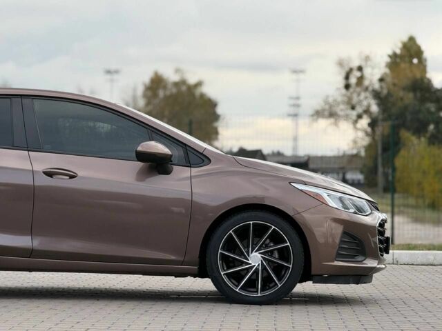 Коричневий Шевроле Круз, об'ємом двигуна 1.4 л та пробігом 104 тис. км за 8500 $, фото 4 на Automoto.ua