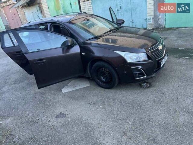 Коричневый Шевроле Круз, объемом двигателя 1.69 л и пробегом 530 тыс. км за 4699 $, фото 12 на Automoto.ua