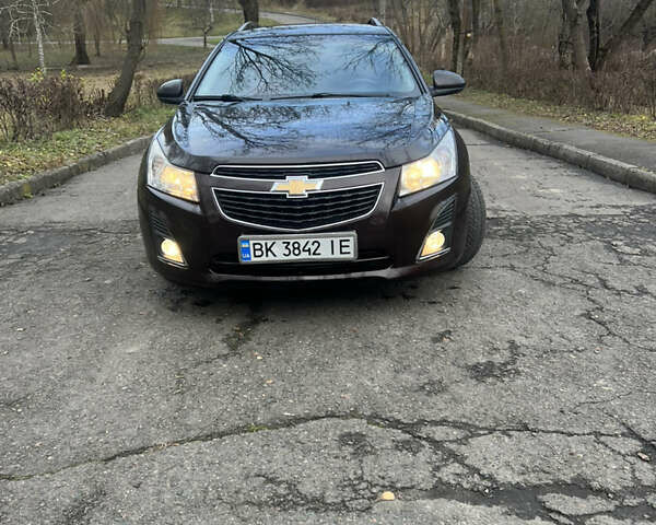 Коричневый Шевроле Круз, объемом двигателя 2 л и пробегом 247 тыс. км за 7350 $, фото 1 на Automoto.ua
