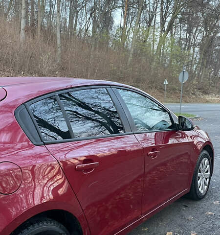 Красный Шевроле Круз, объемом двигателя 1.8 л и пробегом 135 тыс. км за 7300 $, фото 5 на Automoto.ua