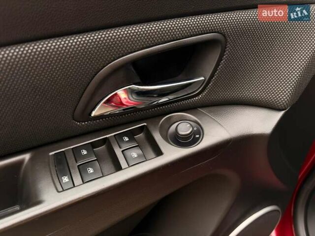 Червоний Шевроле Круз, об'ємом двигуна 1.8 л та пробігом 135 тис. км за 7550 $, фото 18 на Automoto.ua