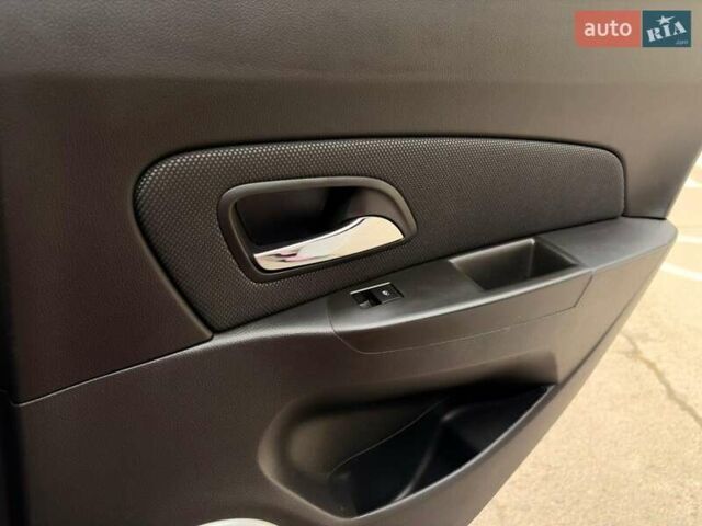 Червоний Шевроле Круз, об'ємом двигуна 1.8 л та пробігом 135 тис. км за 7550 $, фото 31 на Automoto.ua