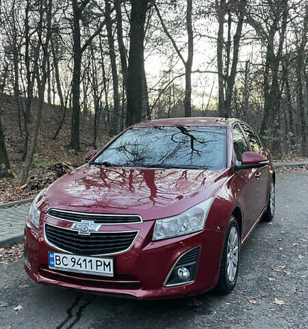 Красный Шевроле Круз, объемом двигателя 1.8 л и пробегом 135 тыс. км за 7300 $, фото 1 на Automoto.ua
