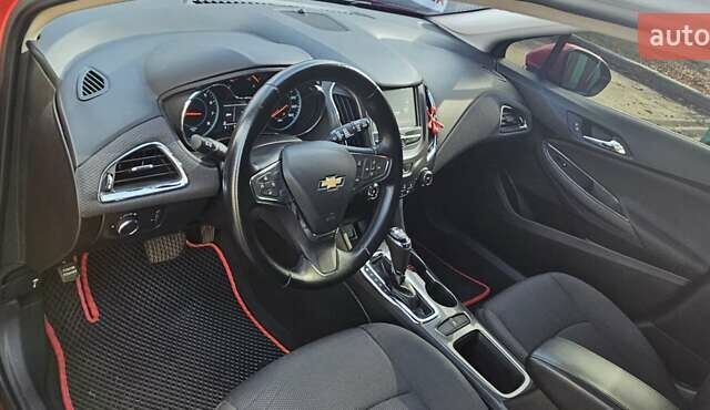 Червоний Шевроле Круз, об'ємом двигуна 1.4 л та пробігом 156 тис. км за 9000 $, фото 6 на Automoto.ua