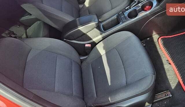 Червоний Шевроле Круз, об'ємом двигуна 1.4 л та пробігом 156 тис. км за 9000 $, фото 15 на Automoto.ua